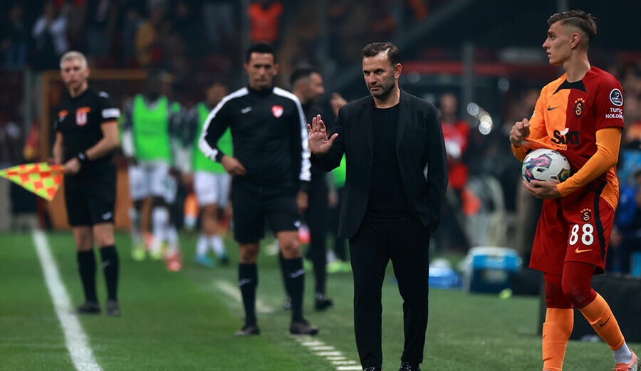 Cimbom kırmızıda durdu! 'Fark geliyor' denen maçta bir puana razı oldu Cimbom kırmızıda durdu! 'Fark geliyor' denen maçta bir puana razı oldu