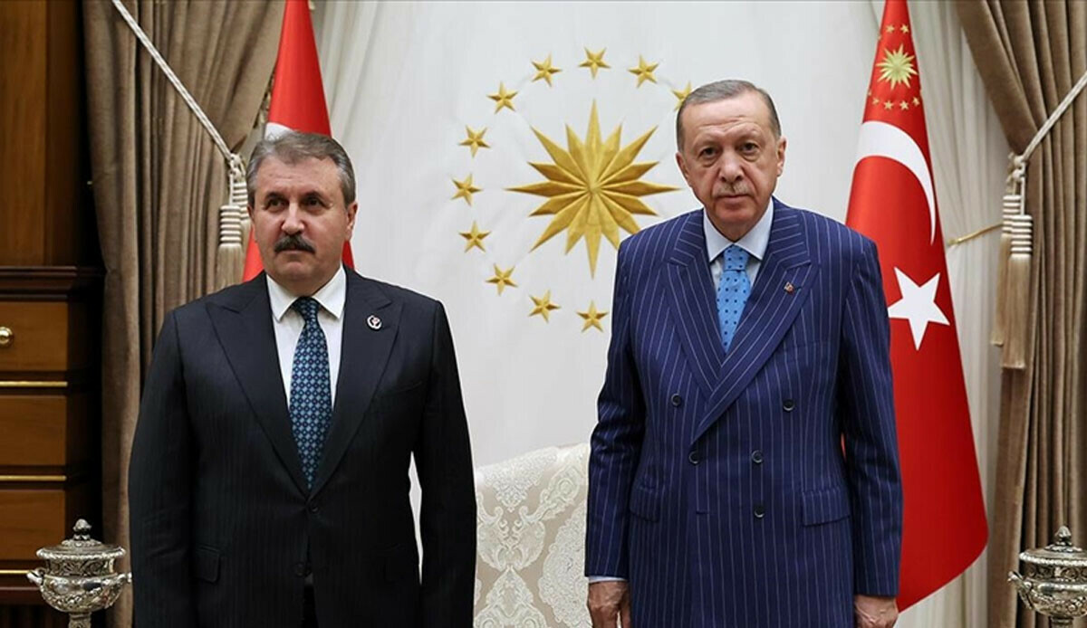 Cumhurbaşkanı Erdoğan, BBP Genel Başkanı Destici'yi kabul etti Cumhurbaşkanı Erdoğan, BBP Genel Başkanı Destici'yi kabul etti