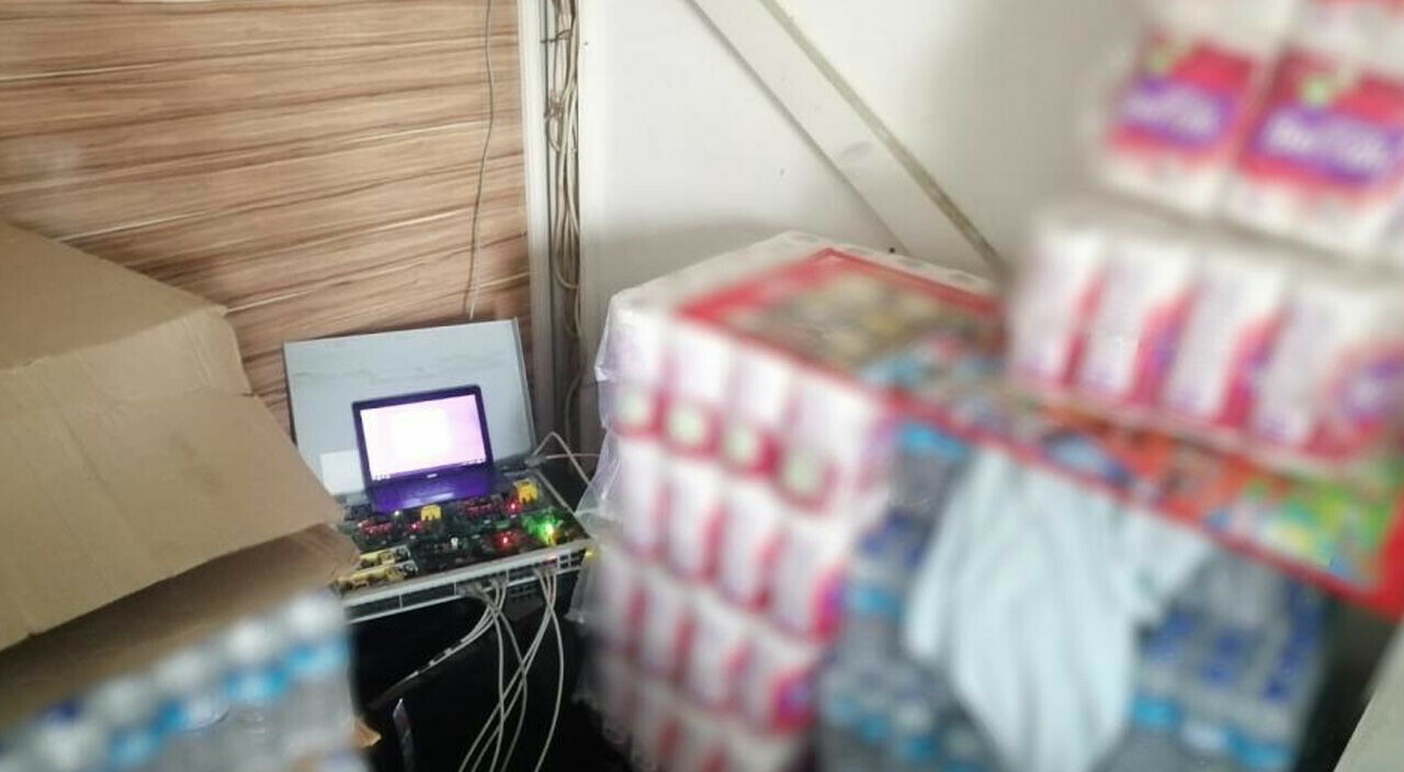 Yüz binlerce lira zararın önüne geçildi… Ticaret Bakanlığı’ndan 3 ilde ‘Kaçak Akaryakıt’ operasyonu Yüz binlerce lira zararın önüne geçildi… Ticaret Bakanlığı’ndan 3 ilde ‘Kaçak Akaryakıt’ operasyonu