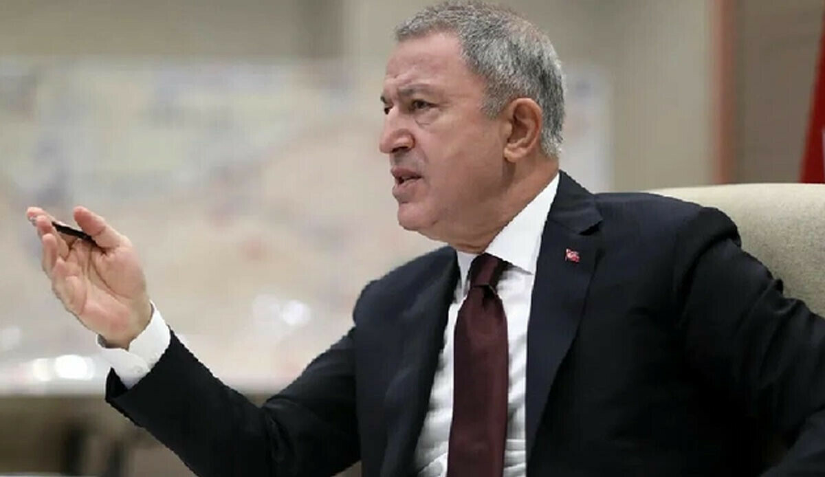 Bakan Akar "kimyasal silah" iddialarına sert sözlerle tepki gösterdi: İddia değil, alçakça bir iftira Bakan Akar "kimyasal silah" iddialarına sert sözlerle tepki gösterdi: İddia değil, alçakça bir iftira