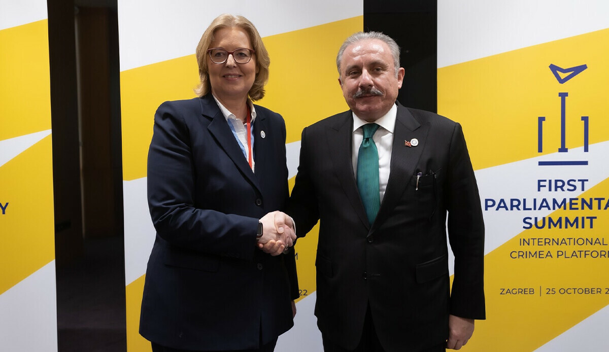 TBMM Başkanı Şentop'an Doğu Akdeniz mesajı: Türkiye'siz planlar AB'nin çıkarına olmaz TBMM Başkanı Şentop'an Doğu Akdeniz mesajı: Türkiye'siz planlar AB'nin çıkarına olmaz