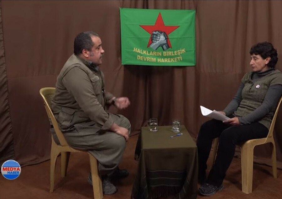 CHP'li Özgür Özel PKK'ya destek veren TV'ye çıktı CHP'li Özgür Özel PKK'ya destek veren TV'ye çıktı