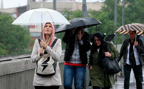 Meteoroloji'den iki şehre sarı kodlu uyarı: Cuma gününe kadar sürecek Meteoroloji'den iki şehre sarı kodlu uyarı: Cuma gününe kadar sürecek
