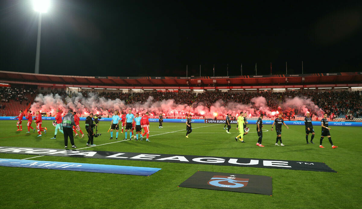 Trabzonspor Kızıl Yıldız deplasmanından çıkamadı! Süper Lig'in eski golcüsü Fırtına'yı durdurdu Trabzonspor Kızıl Yıldız deplasmanından çıkamadı! Süper Lig'in eski golcüsü Fırtına'yı durdurdu