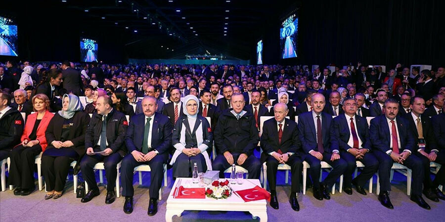 Son dakika...  Tarihi anlar TOGG banttan indi: Çılgın Türkler geliyor diyecekler Son dakika...  Tarihi anlar TOGG banttan indi: Çılgın Türkler geliyor diyecekler