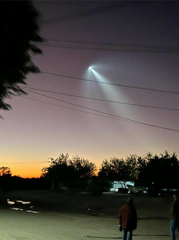 UFO sanıp korkuya kapıldılar... SpaceX’in Falcon 9 roketi Meksika semalarında