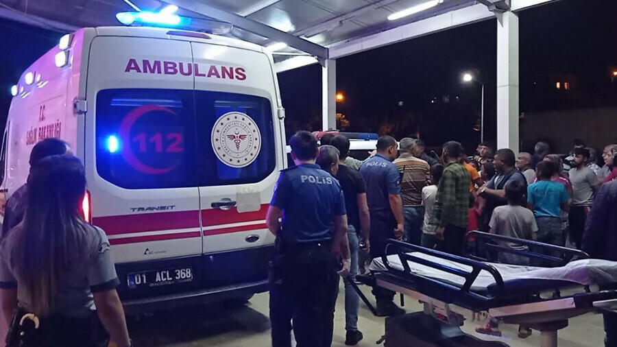 Başından vuruldu, yakınlarına 'görüşürüz kendinize iyi bakın' deyip el salladı Başından vuruldu, yakınlarına 'görüşürüz kendinize iyi bakın' deyip el salladı