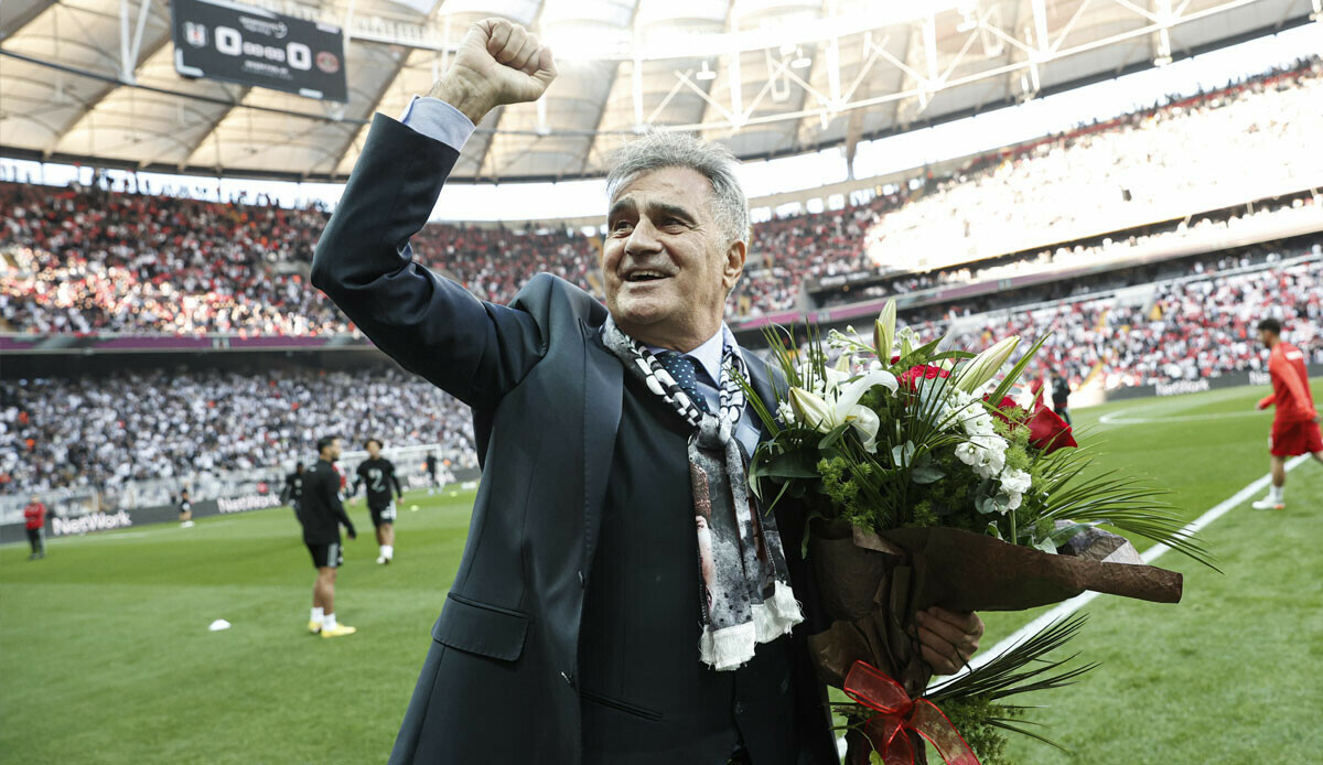 "Şenol Güneş burada, Fatih Terim nerede?" Beşiktaş tribünleri Güneş'i gördü!