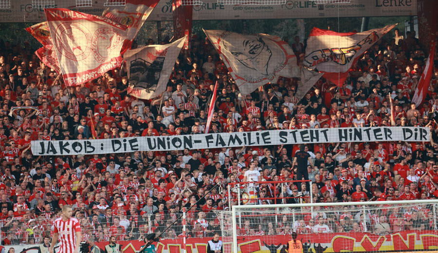 Union Berlin'in şakası yok! 90+7'de gelen golle Bundesliga'da liderliği geri aldılar Union Berlin'in şakası yok! 90+7'de gelen golle Bundesliga'da liderliği geri aldılar