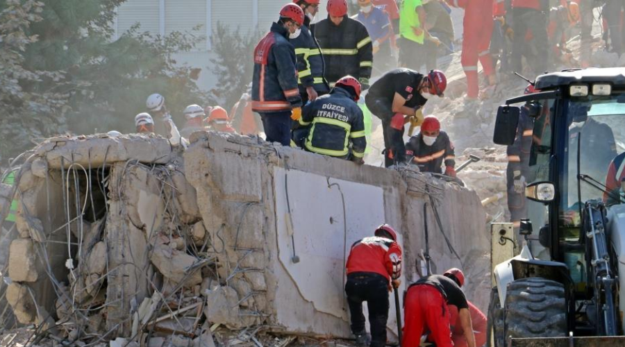 Bilirkişi raporu korkunç gerçeği gözler önüne serdi... İzmir’deki deprem yargılamalarında çarpıcı gelişme Bilirkişi raporu korkunç gerçeği gözler önüne serdi... İzmir’deki deprem yargılamalarında çarpıcı gelişme