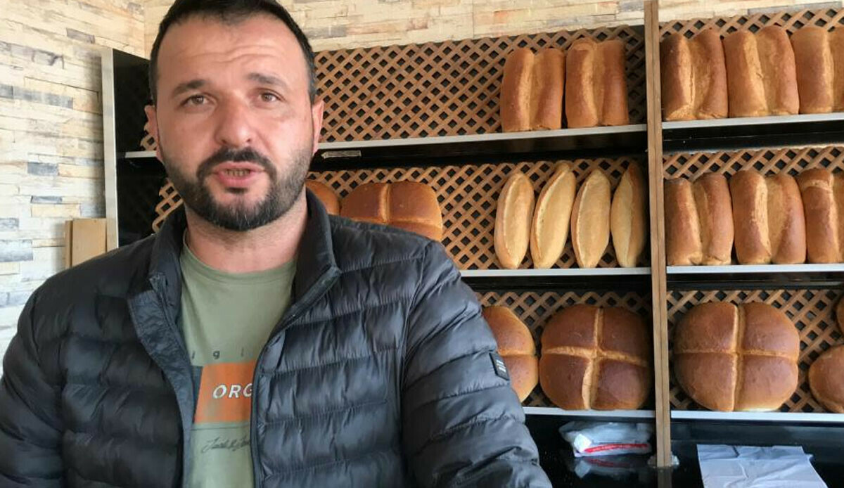 Hayırsever çift veresiye defterini kapatmak istedi fırıncı engel oldu: Nedenini öğrenince teşekkür ettiler Hayırsever çift veresiye defterini kapatmak istedi fırıncı engel oldu: Nedenini öğrenince teşekkür ettiler