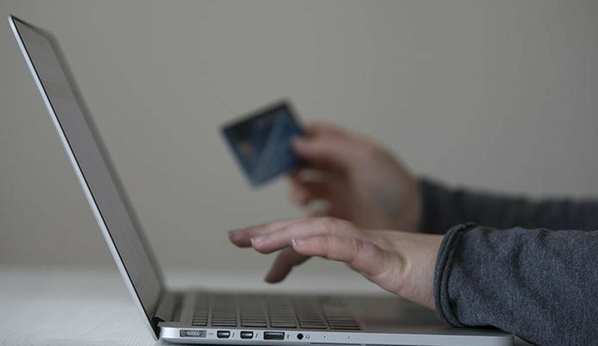 Ticaret Bakanlığı uyardı! 'Efsane cuma' indirimleri yaklaşıyor: Mağdur olmamak için bunlara karşı dikkatli olun