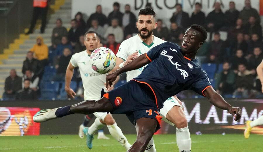 Medipol Başakşehir Giresunspor maçında moral buldu! Youssouf Ndayishimiye değeri arttırıyor Medipol Başakşehir Giresunspor maçında moral buldu! Youssouf Ndayishimiye değeri arttırıyor