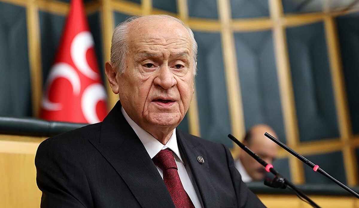MHP lideri Bahçeli'den 'Türkiye Yüzyılı' vizyonuna tam destek: Milletin yeni bir zafer atılımı MHP lideri Bahçeli'den 'Türkiye Yüzyılı' vizyonuna tam destek: Milletin yeni bir zafer atılımı