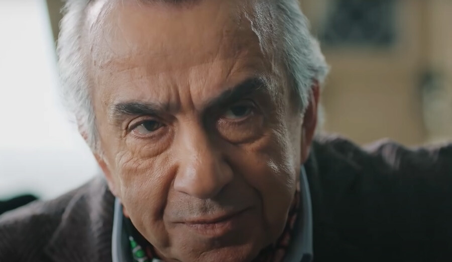 Usta oyuncu rol aldığı dizinin yapım şirketini topa tuttu: “Konuk ettiler, kaba davrandılar!”