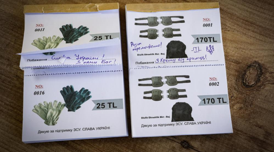 Antalya’dan Ukrayna’ya giden askeri malzeme yardımına ‘füzeli’ teşekkür Antalya’dan Ukrayna’ya giden askeri malzeme yardımına ‘füzeli’ teşekkür