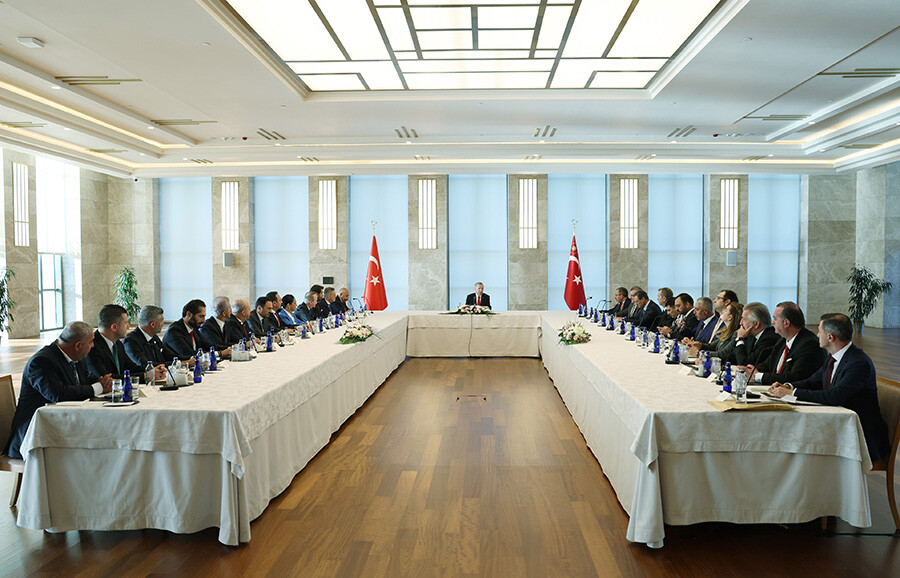 Cumhurbaşkanı Erdoğan, TFF Başkanı Mehmet Büyükekşi'yi kabul etti