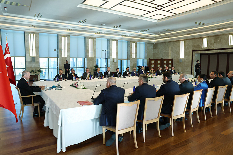 Cumhurbaşkanı Erdoğan, TFF Başkanı Mehmet Büyükekşi'yi kabul etti