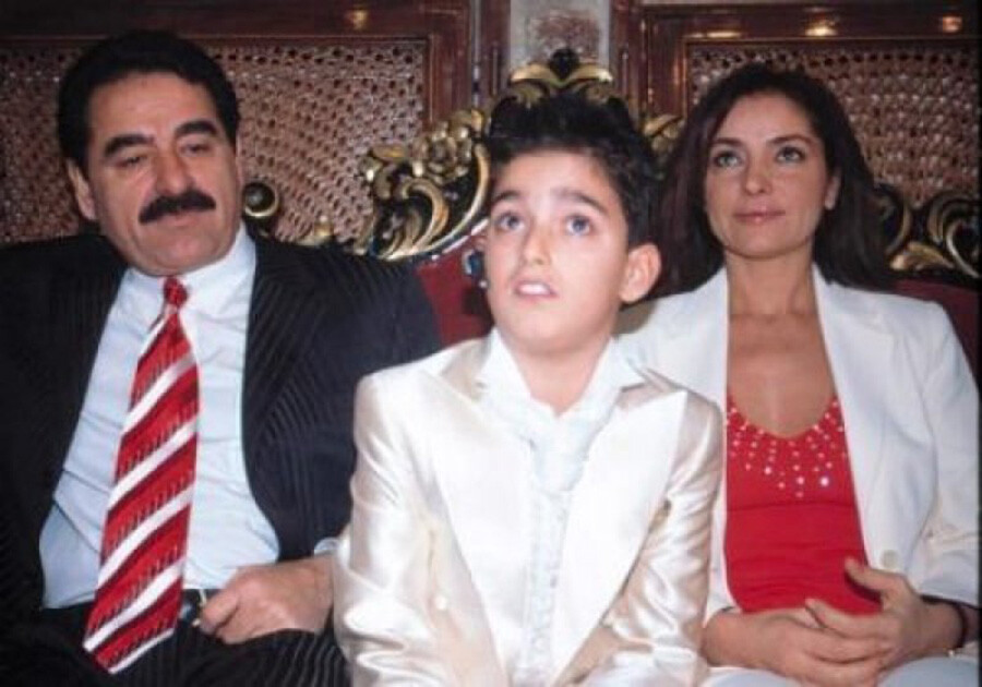 İbrahim Tatlıses, Derya Tuna'ya sarılarak gözyaşı döktü İbrahim Tatlıses, Derya Tuna'ya sarılarak gözyaşı döktü