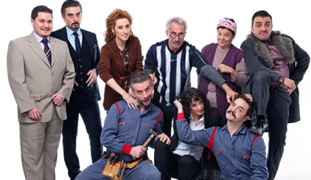 Beyin kanaması geçiren usta oyuncu Rıza Akın yoğun bakıma alındı