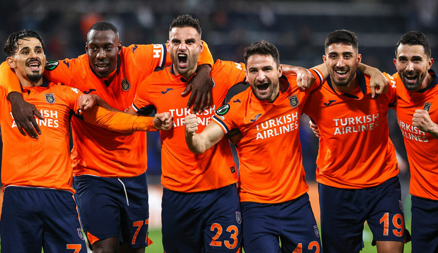 Ver elini UEFA Konferans Ligi! Medipol Başakşehir rekor golle grubunu lider tamamladı Ver elini UEFA Konferans Ligi! Medipol Başakşehir rekor golle grubunu lider tamamladı