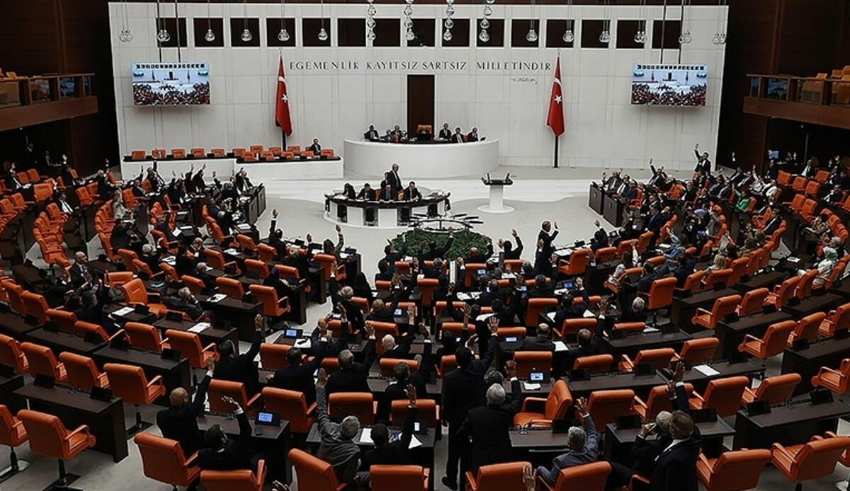 Öğrenim kredisi alanlar dikkat! Ekonomiye ilişkin torba kanun yasalaştı Öğrenim kredisi alanlar dikkat! Ekonomiye ilişkin torba kanun yasalaştı