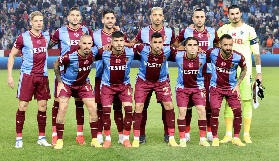 Trabzonspor UEFA Avrupa Ligi'ne galibiyetle veda etti! Bordo-Mavililer yoluna Kupa 3'te devam edecek