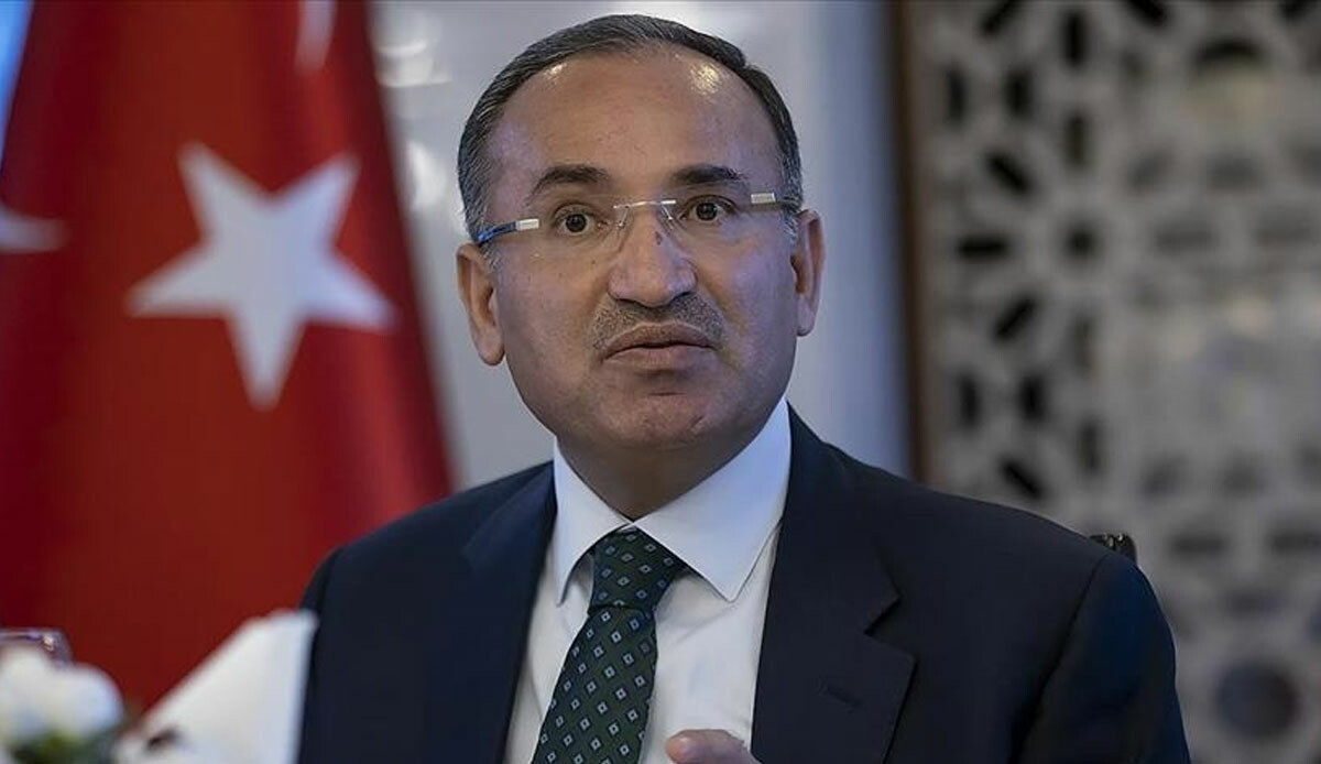 Bakan Bozdağ'dan nafaka açıklaması: Çözüme kavuşturacağız Bakan Bozdağ'dan nafaka açıklaması: Çözüme kavuşturacağız