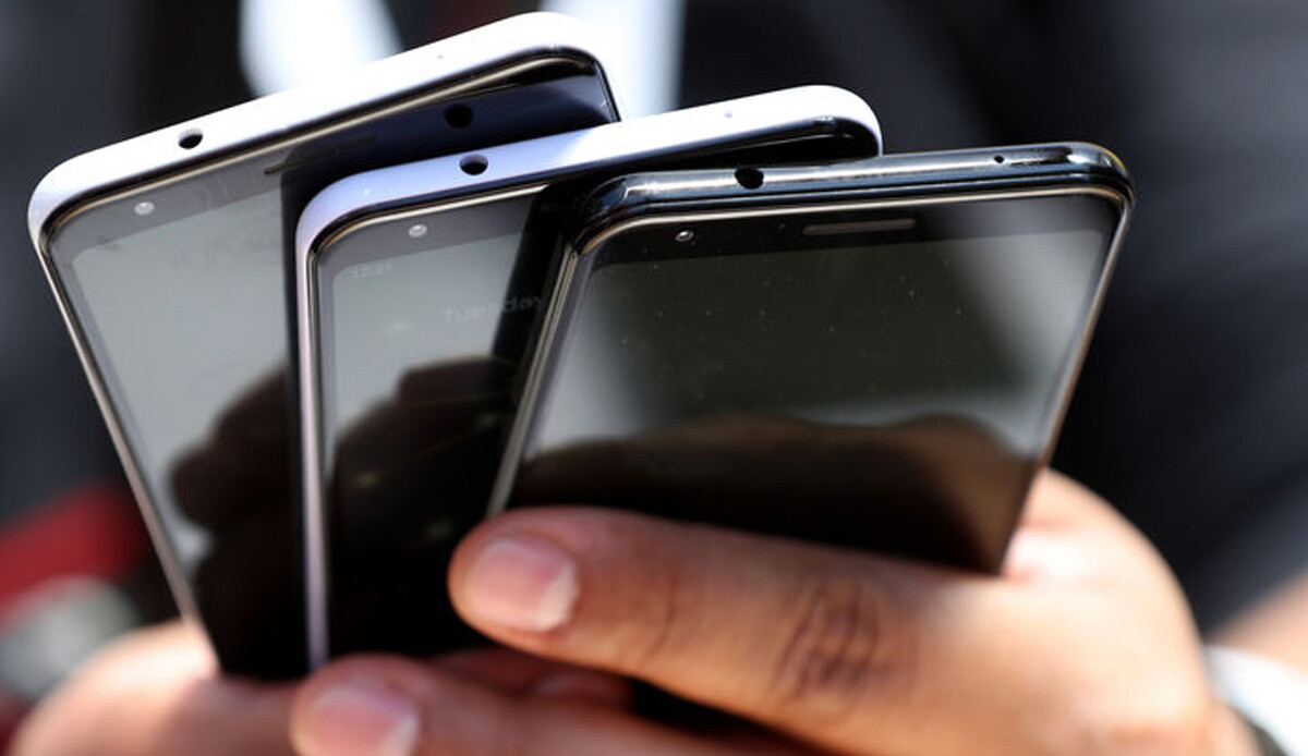 Yeni yılda yeni tarife: Yurt dışından telefon harcı 6 bin 90 lira Yeni yılda yeni tarife: Yurt dışından telefon harcı 6 bin 90 lira