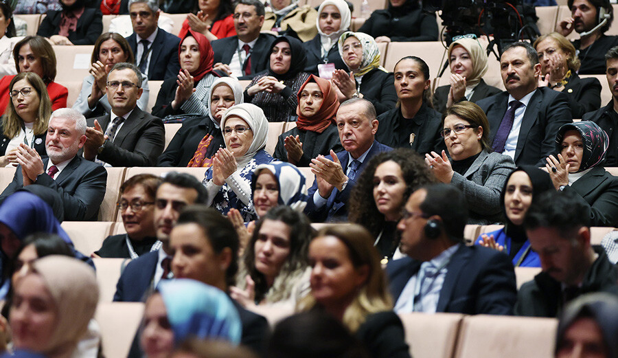 Son dakika: Cumhurbaşkanı Erdoğan'dan Kılıçdaroğlu'na 'başörtüsü' tepkisi: Neden kaçak dövüşüyorsunuz? Son dakika: Cumhurbaşkanı Erdoğan'dan Kılıçdaroğlu'na 'başörtüsü' tepkisi: Neden kaçak dövüşüyorsunuz?