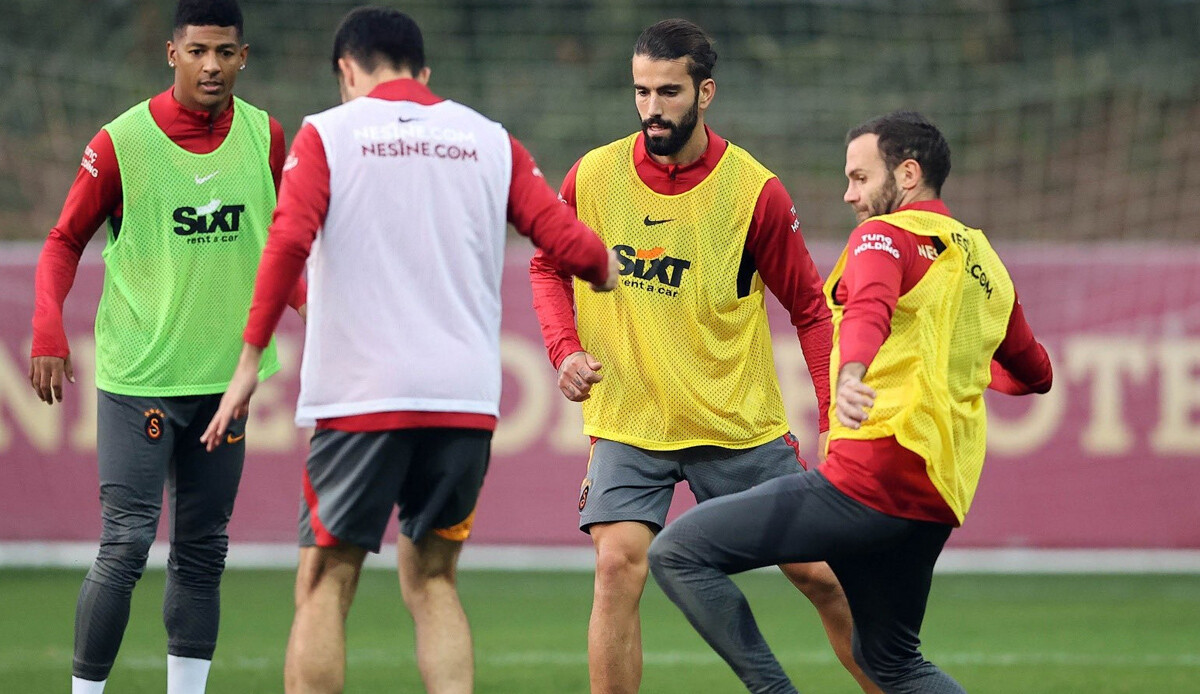 Hızlı ve öfkeli! Okan Buruk derbiye böyle çıkacak Hızlı ve öfkeli! Okan Buruk derbiye böyle çıkacak