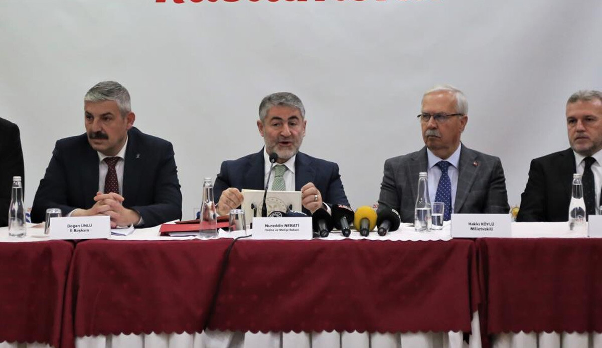 Bakan Nebati’den muhalefete TOGG ayarı: Önce bir aynaya bakın Bakan Nebati’den muhalefete TOGG ayarı: Önce bir aynaya bakın