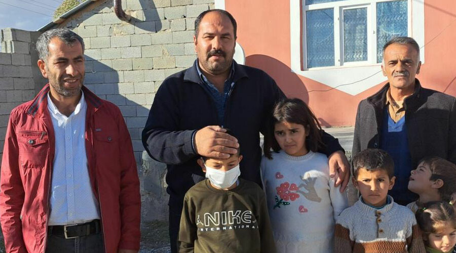 Başıboş köpeklerinin ısırdığı çocuklardan biri taburcu oldu Başıboş köpeklerinin ısırdığı çocuklardan biri taburcu oldu