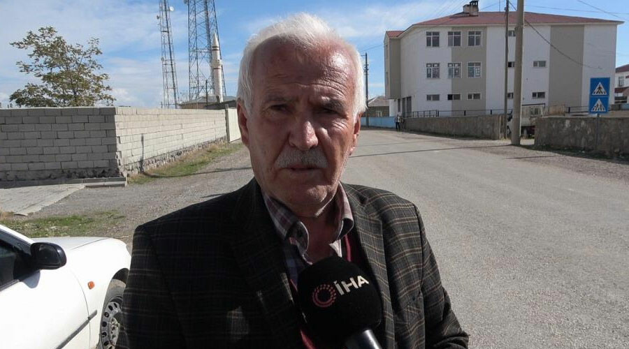 Kuduz olan çocuğun köyünde korku devam ediyor: Boş evler köpek dolu Kuduz olan çocuğun köyünde korku devam ediyor: Boş evler köpek dolu