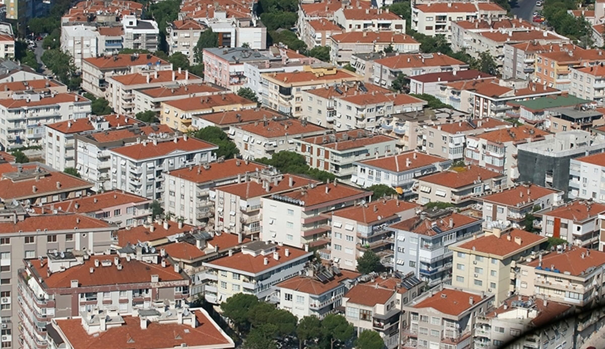 Düzensiz göçmenlere ev kiralayan yandı! Cezası dudak uçuklatıyor, tutuklanan bile var Düzensiz göçmenlere ev kiralayan yandı! Cezası dudak uçuklatıyor, tutuklanan bile var