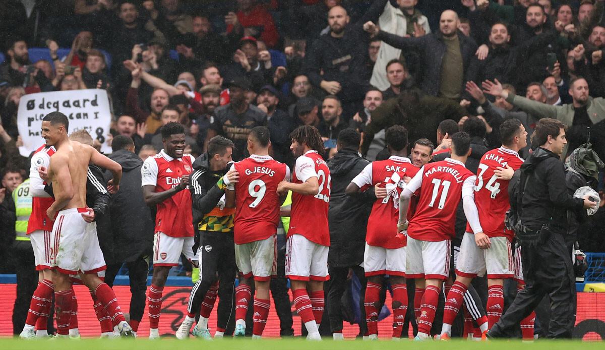 Arsenal Chelsea engelini de kayıpsız geçti, Premier League'de liderliği kaptırmadı Arsenal Chelsea engelini de kayıpsız geçti, Premier League'de liderliği kaptırmadı