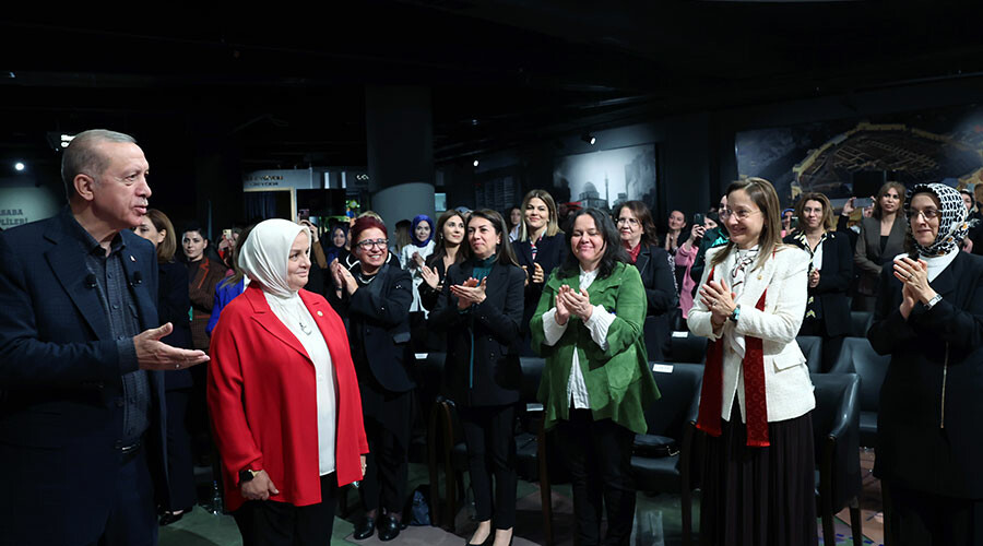 Cumhurbaşkanı Erdoğan: Aile kavramını anayasal zemine oturtmak istiyoruz Cumhurbaşkanı Erdoğan: Aile kavramını anayasal zemine oturtmak istiyoruz
