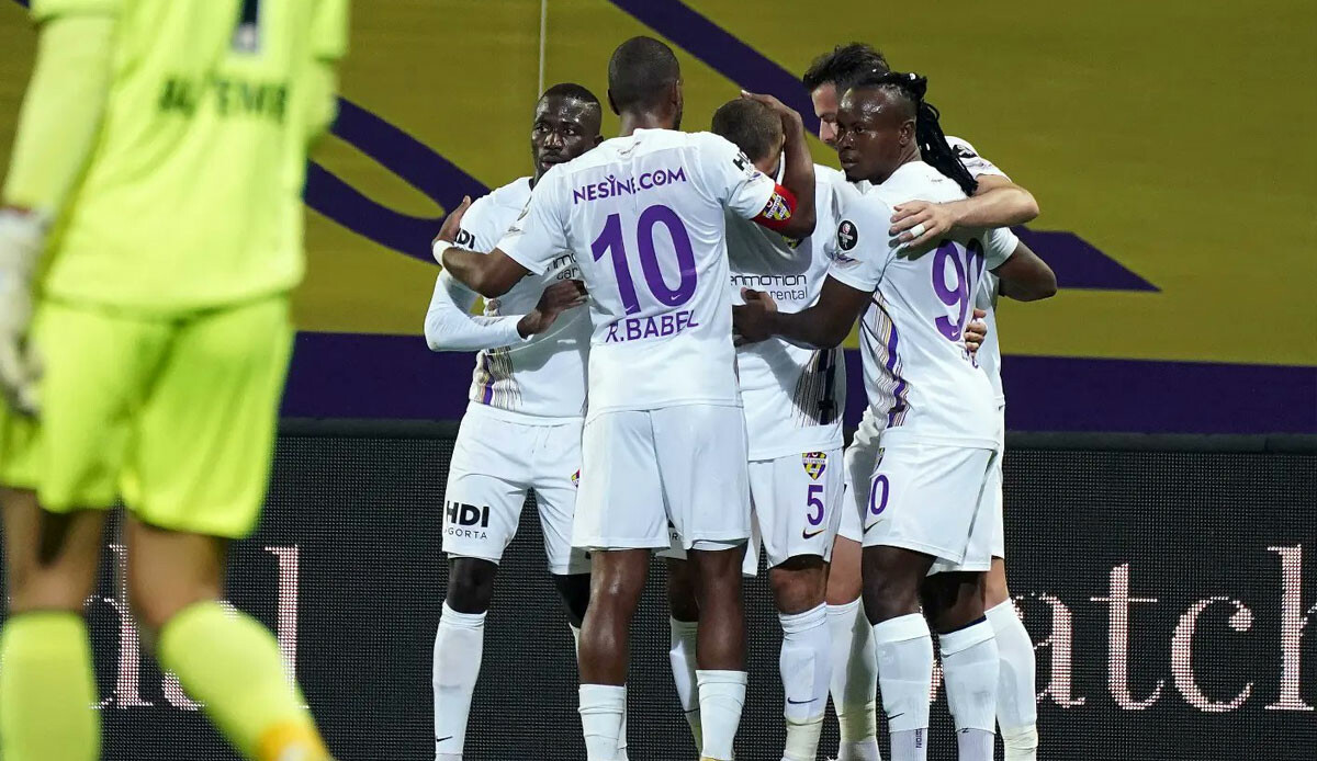 Lider Eyüpspor Altınordu engelini de kayıpsız geçti! Bir semtin rüyası...