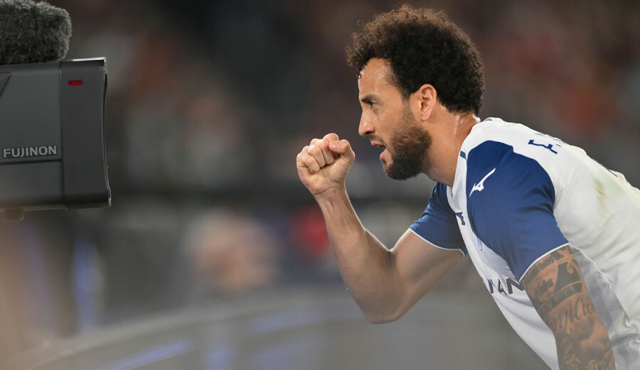 Jose Mourinho büyük maç kazanamıyor! Roma - Lazio derbisinde zafer Lazio'nun