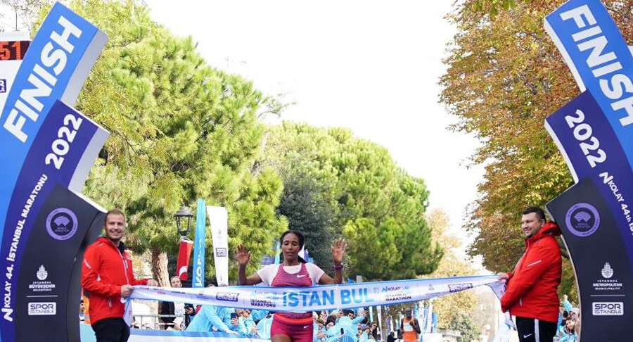 44. İstanbul Maratonu sona erdi! Şampiyonlar belli oldu 44. İstanbul Maratonu sona erdi! Şampiyonlar belli oldu