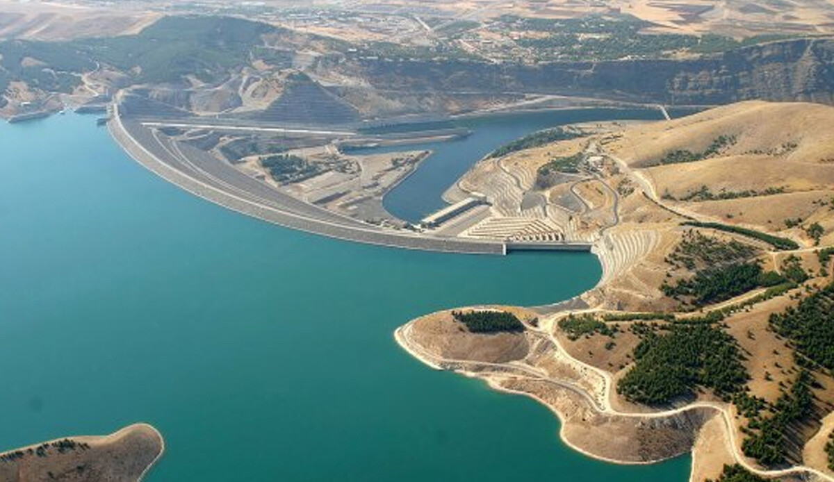 GAP’a 1 yılda 32 milyar TL yatırım GAP’a 1 yılda 32 milyar TL yatırım
