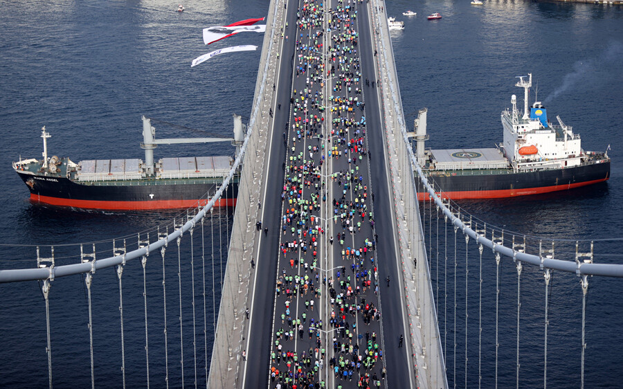 İki kıtayı birleştiren 44. İstanbul Maratonu tamamlandı İki kıtayı birleştiren 44. İstanbul Maratonu tamamlandı