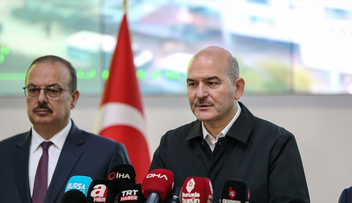 Bursa'da dev operasyon! Bakan Soylu bizzat yönetti Bursa'da dev operasyon! Bakan Soylu bizzat yönetti