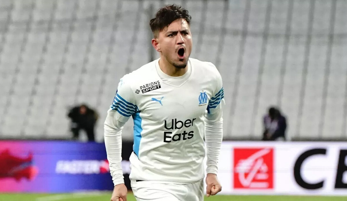 Galatasaray'da Ocak ayı için yerli çilek: Cengiz Ünder için yeniden atağa geçildi Galatasaray'da Ocak ayı için yerli çilek: Cengiz Ünder için yeniden atağa geçildi