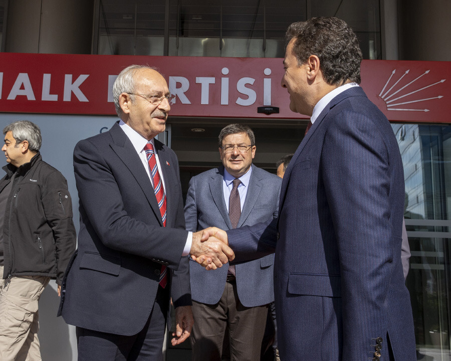 DEVA Partisi Lideri Ali Babacan Kılıçdaroğlu ile görüştü DEVA Partisi Lideri Ali Babacan Kılıçdaroğlu ile görüştü