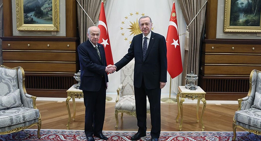 Cumhurbaşkanı Erdoğan, Bahçeli ile görüşmesi sona erdi