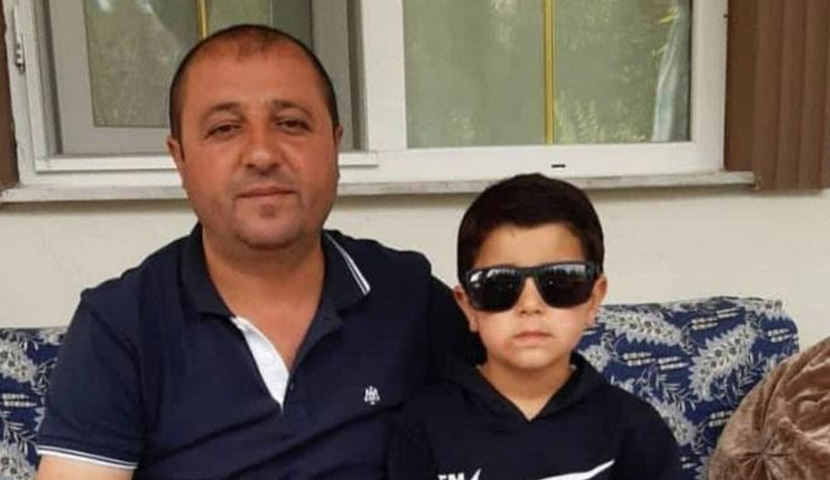 Küçük çocuğun feci ölümü! Bindiği salıncağın ipi boynuna dolandı Küçük çocuğun feci ölümü! Bindiği salıncağın ipi boynuna dolandı
