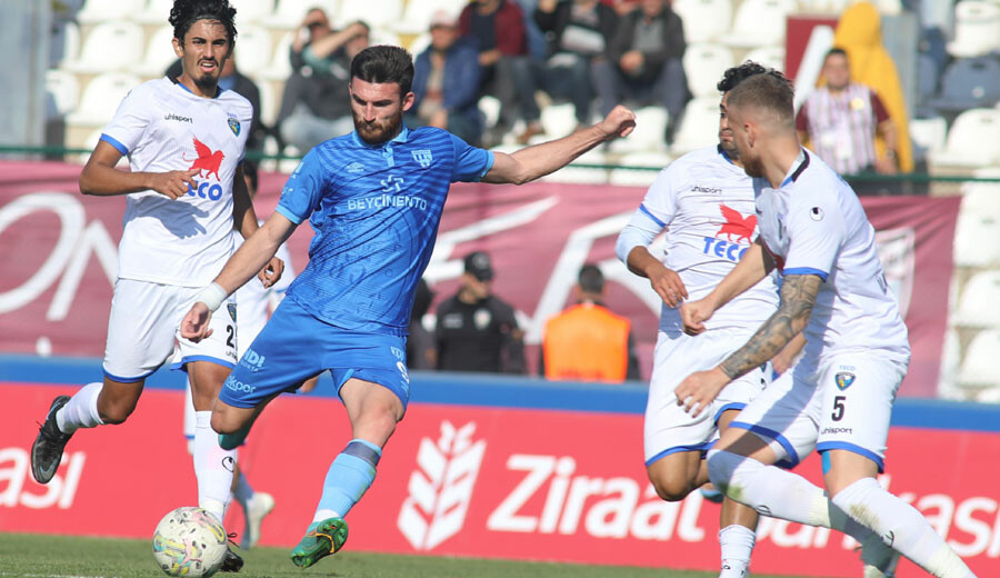 Bandırmaspor'da Mustafa Gürsel dönemi sona erdi! Kupa'daki 0-3'lük Karacabey yenilgisi bardağı taşırdı Bandırmaspor'da Mustafa Gürsel dönemi sona erdi! Kupa'daki 0-3'lük Karacabey yenilgisi bardağı taşırdı