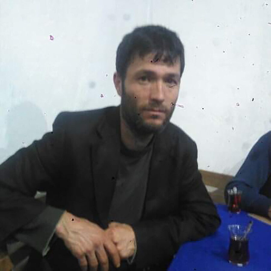 Tek şeritli yolda kafa kafaya çarpıştılar: 2 ölü, 5 yaralı