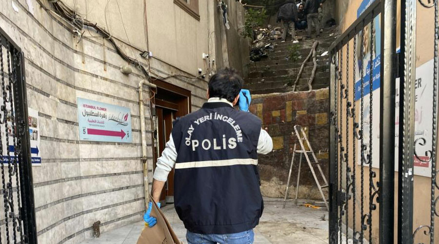 Fatih’te kan donduran olay: Çöplerin altını kaldırdıkça kemik fışkırdı Fatih’te kan donduran olay: Çöplerin altını kaldırdıkça kemik fışkırdı